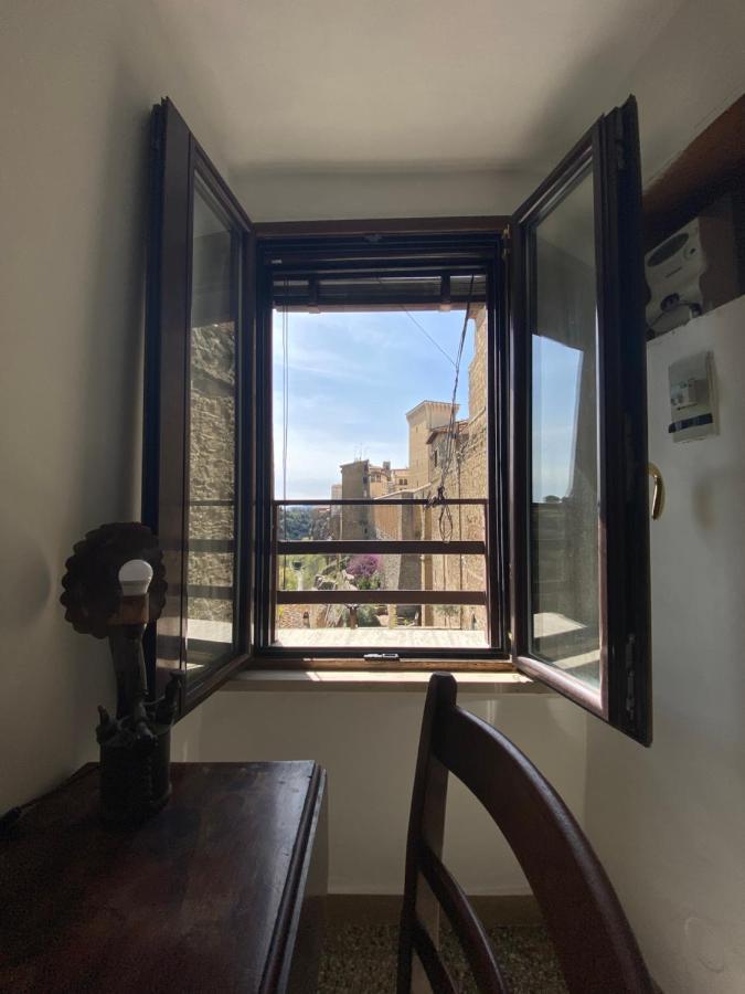 Отель La Torre Della Piramide Питильяно Экстерьер фото